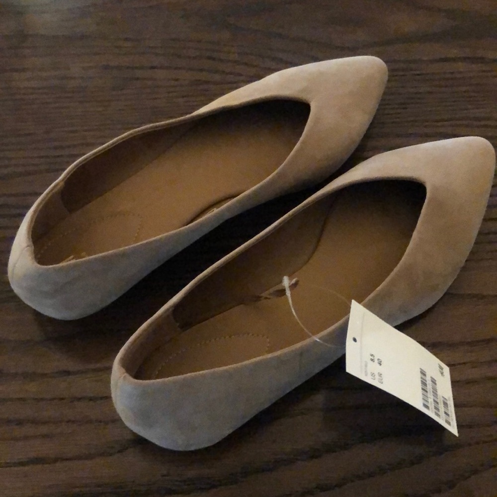 Tan Pointes Flats